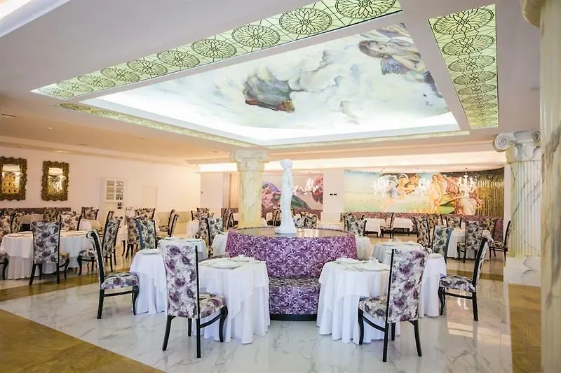Majestic Elegance Punta Cana Hotel