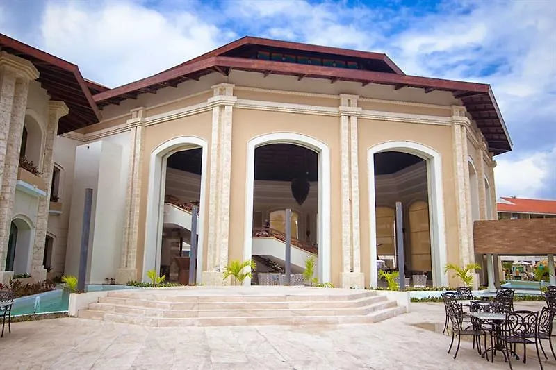 Majestic Elegance Punta Cana Hotel
