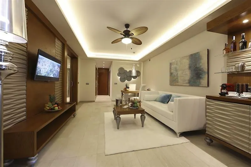Majestic Elegance Punta Cana Hotel